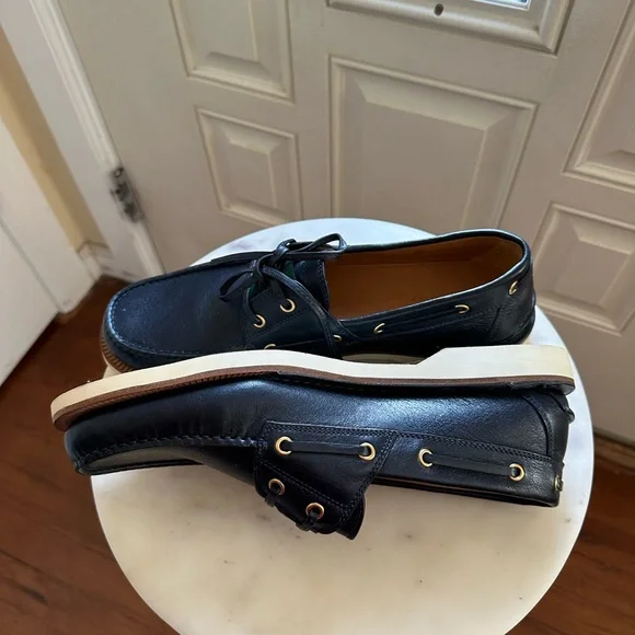 Gucci Web Accent Leather Boat Shoes Men’s Size 9.5 Dark Blue Excellent Condition